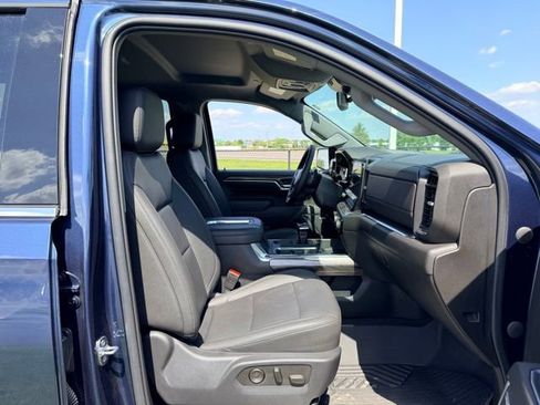 Used 2022 Chevrolet Silverado 1500 LTZ AWD/4WD image 10