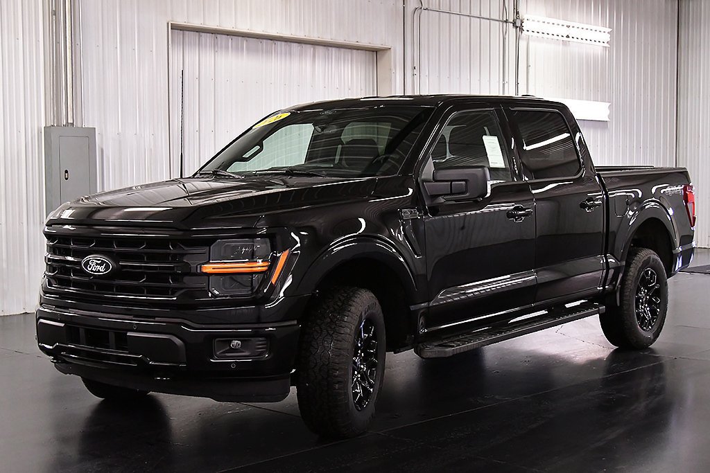 New 2026 Ford F150 XLT w/ Equipment Group 302A MID AWD/4WD image 3