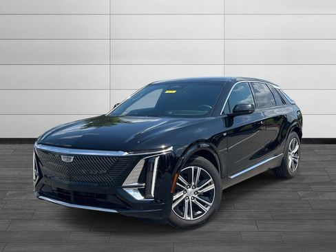 Certified 2024 Cadillac Lyriq Luxury w/ LPO, Floor Liner Package AWD/4WD image 1