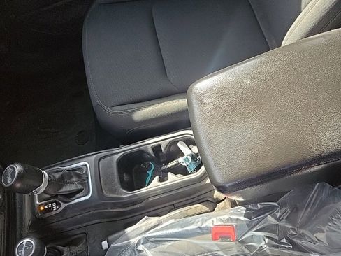 Used 2018 Jeep Wrangler Unlimited Sport S image 17