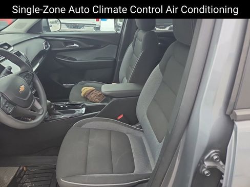 Certified 2023 Chevrolet TrailBlazer LT w/ Convenience Package image 13