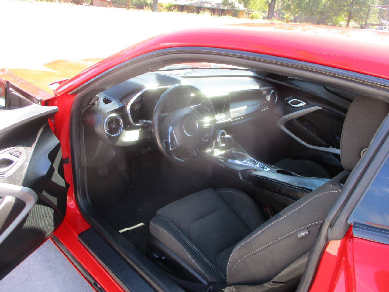 Used 2020 Chevrolet Camaro LS RWD image 12