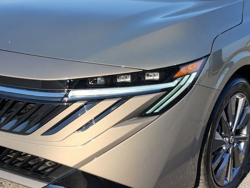 New 2026 Nissan Sentra SL image 5