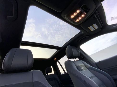 Used 2025 Mercedes-Benz GLS 63 AMG 4MATIC image 13