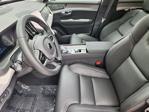 New 2026 Volvo XC90 T8 Ultra w/ Protection Package AWD/4WD image 4
