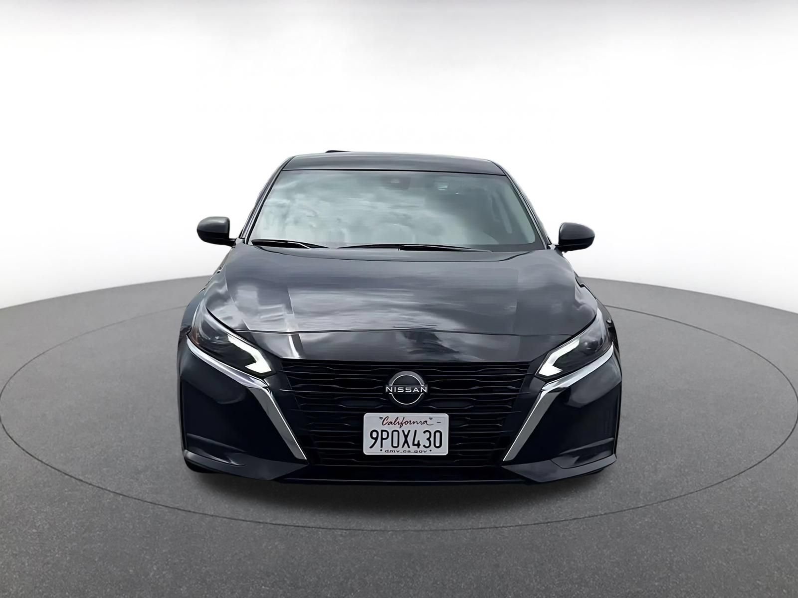 Used 2025 Nissan Altima 2.5 SV FWD image 4