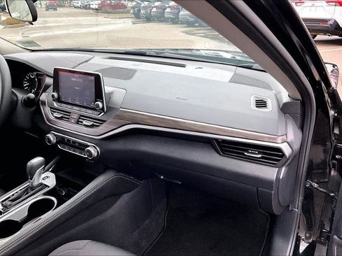 Certified 2023 Nissan Altima 2.5 SV image 13