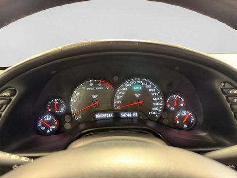 Used 2004 Chevrolet Corvette Coupe w/ Preferred Equipment Group RWD image 20