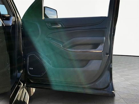 Used 2019 Chevrolet Tahoe LT image 23