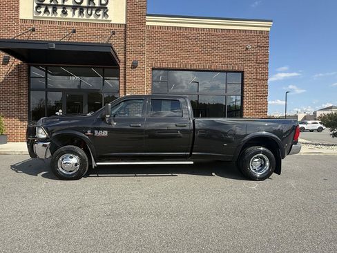 Used 2018 RAM 3500 Tradesman w/ Chrome Appearance Group AWD/4WD image 3