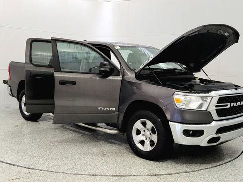 Used 2023 RAM 1500 Big Horn image 9