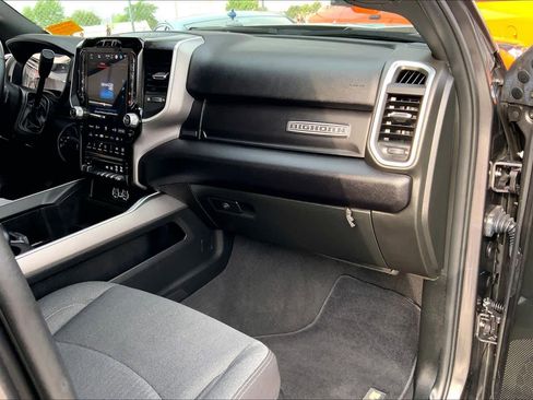 Certified 2024 RAM 2500 Big Horn w/ Level 2 Equipment Group AWD/4WD image 17