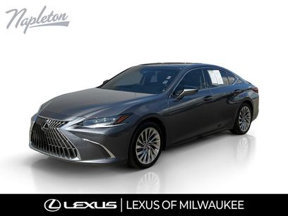 Used 2022 Lexus ES 350 Ultra Luxury w/ Accessory Package 2