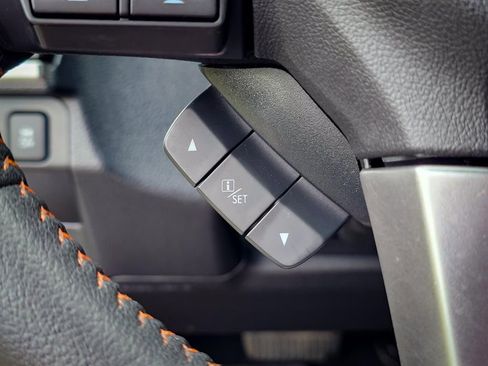 Used 2017 Subaru Crosstrek 2.0i Limited w/ Popular Package #2 image 19