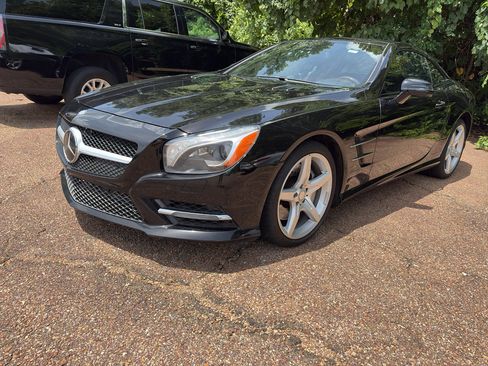 Used 2015 Mercedes-Benz SL 550 image 1