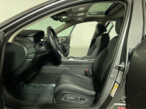 Used 2025 Acura TLX w/ Technology Package image 21