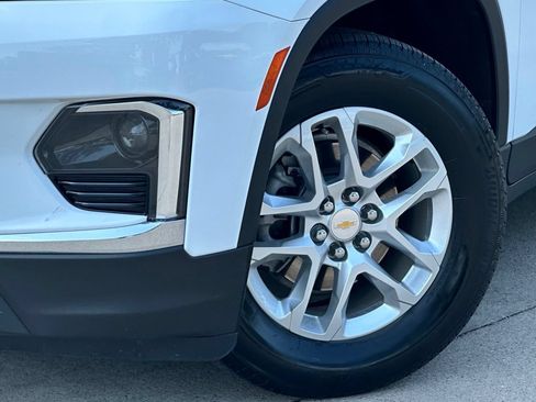 Certified 2023 Chevrolet Traverse LS w/ Safety Package FWD image 8