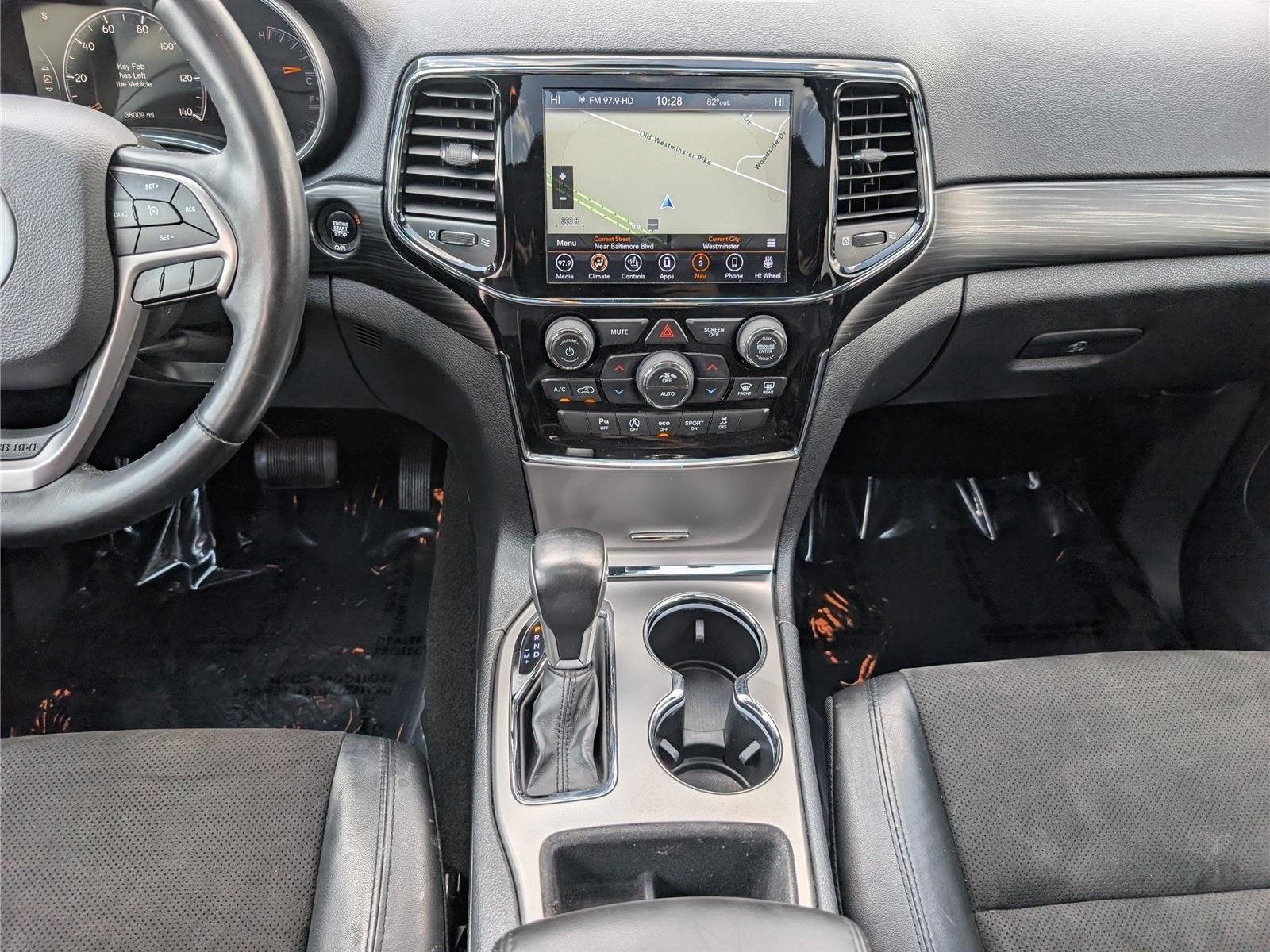 Used 2020 Jeep Grand Cherokee Altitude AWD/4WD image 17