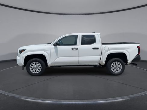 Used 2024 Toyota Tacoma SR RWD image 5