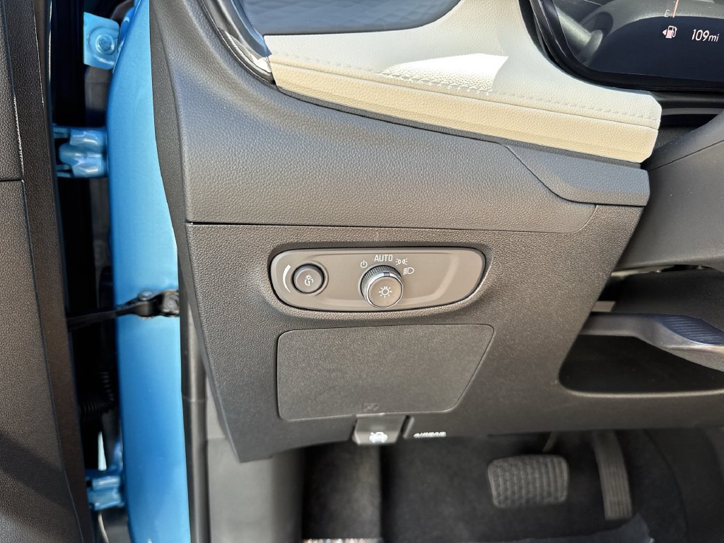 Used 2026 Buick Encore GX Sport Touring w/ Comfort Package FWD image 55
