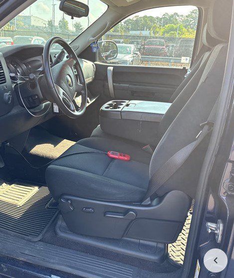 Used 2010 Chevrolet Silverado 1500 LT w/ Power Pack Plus RWD image 4