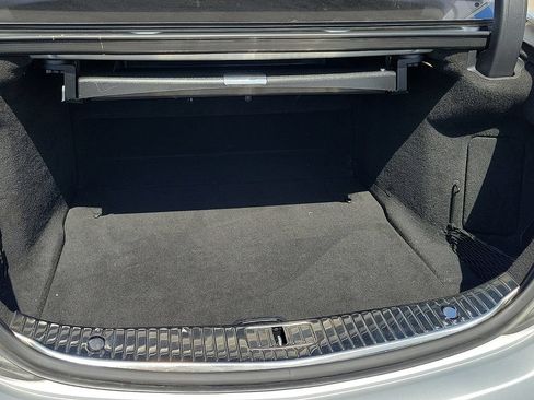 Used 2015 Mercedes-Benz S 550 Sedan image 18