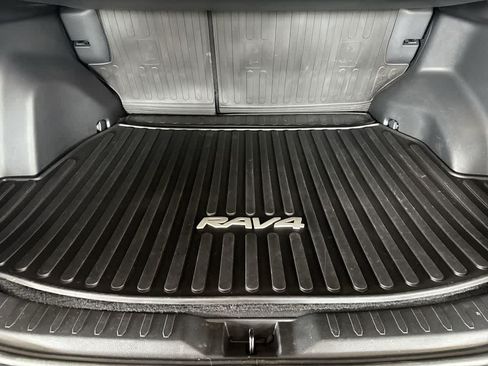 Used 2023 Toyota RAV4 XSE AWD/4WD image 24