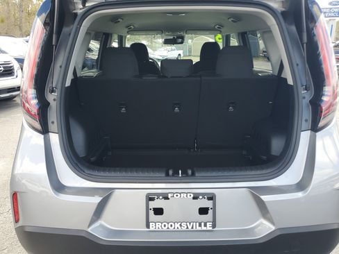 Used 2025 Kia Soul LX w/ LX Technology Package image 22