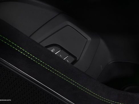 Used 2024 Lamborghini Urus S image 48