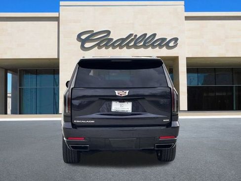 New 2026 Cadillac Escalade ESV Sport w/ LPO, Floor Liner Package image 4