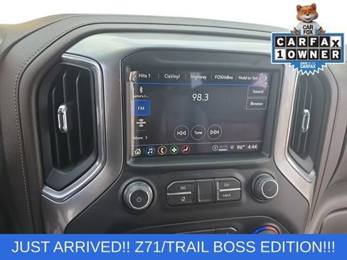 Used 2021 Chevrolet Silverado 1500 LT Trail Boss w/ Convenience Package II AWD/4WD image 9