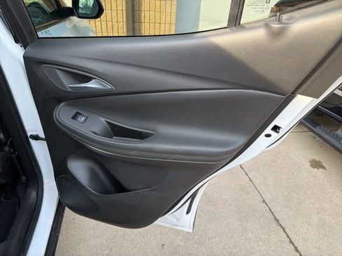 Used 2023 Buick Encore GX Preferred image 19