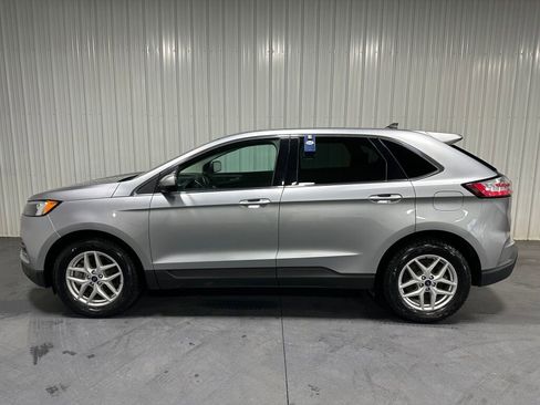Used 2022 Ford Edge SEL w/ Convenience Package AWD/4WD image 4