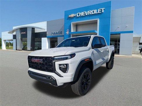 New 2025 GMC Canyon Elevation w/ Convenience Package image 10