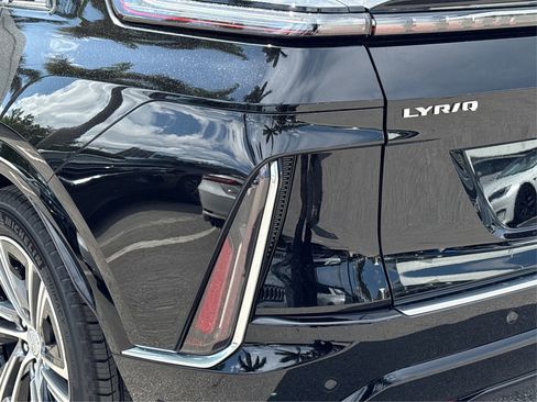 New 2026 Cadillac Lyriq Luxury RWD image 15
