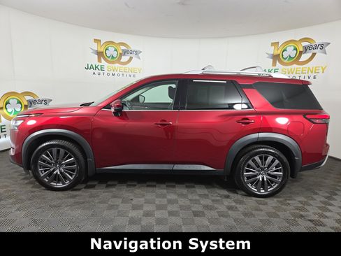 Used 2022 Nissan Pathfinder SL w/ SL Premium Package image 4