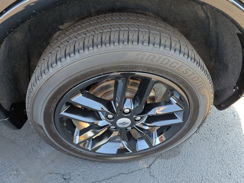 Used 2024 Dodge Durango GT image 9