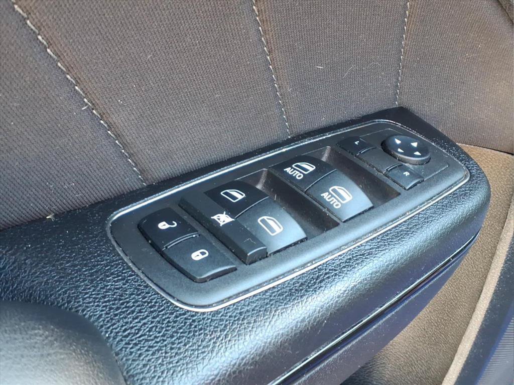 Used 2022 Dodge Charger SXT w/ Blacktop Package RWD image 18