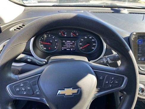 Used 2024 Chevrolet Malibu LT image 14