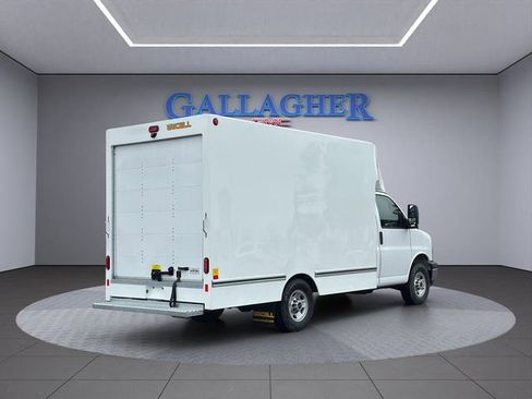 New 2026 GMC Savana 3500 w/ Power Convenience Package RWD image 4