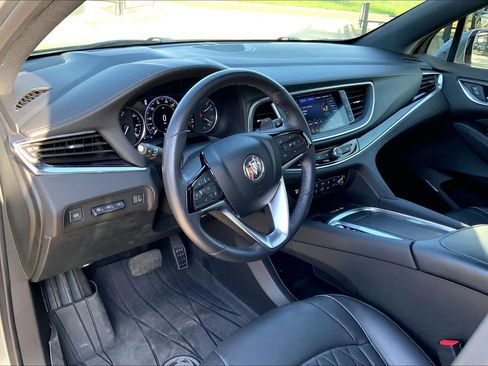 Certified 2023 Buick Enclave Avenir w/ Trailering Package, 5000 lbs. FWD image 17