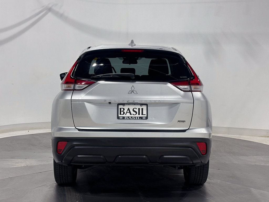 Used 2024 Mitsubishi Eclipse Cross AWD image 11