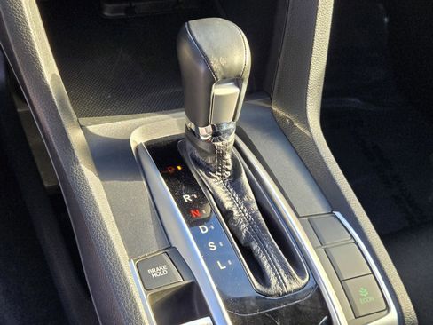 Used 2018 Honda Civic EX-T image 19