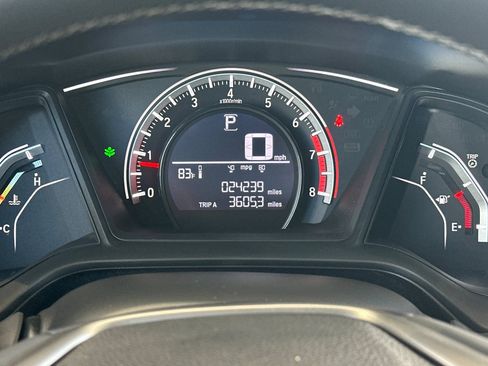 Used 2017 Honda Civic Sport image 32