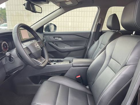 Used 2026 Nissan Rogue SL FWD image 12