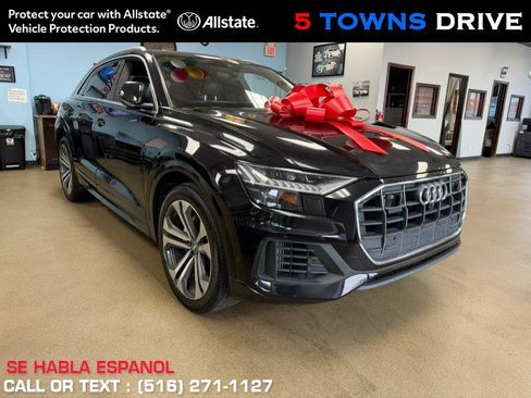 Used 2019 Audi Q8 Prestige w/ Luxury Package image 1