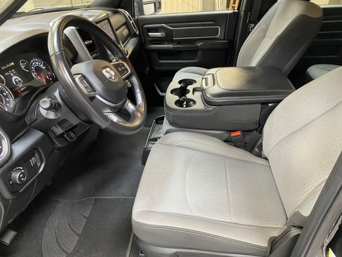 Used 2024 RAM 2500 Big Horn w/ Bed Utility Group image 21