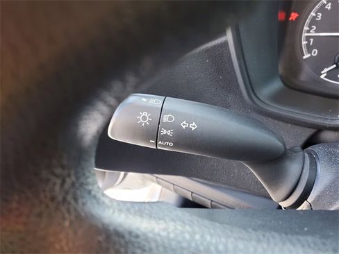 Used 2020 Toyota Corolla LE w/ LE Premium Package image 17