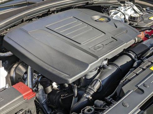 New 2026 Land Rover Range Rover Velar Dynamic SE image 19