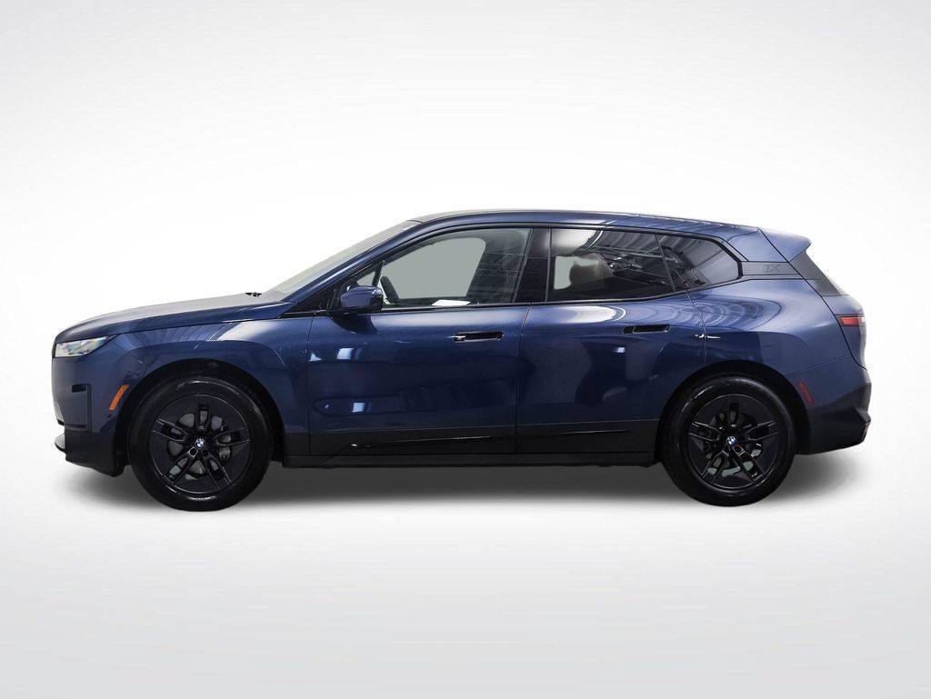 Certified 2024 BMW iX xDrive50 AWD/4WD image 2